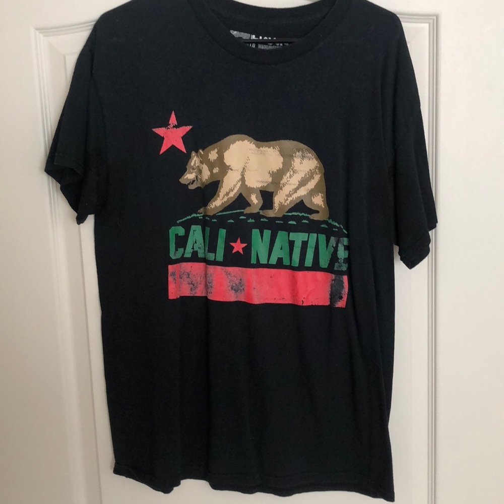 Men’s Tony Hawk shirt
